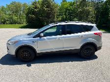 2014 Ford Escape SE Safety certified - Photo 2