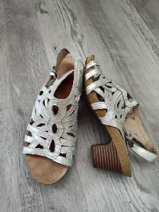 Josef Seibel Heel Sandal size 6 - Photo 3