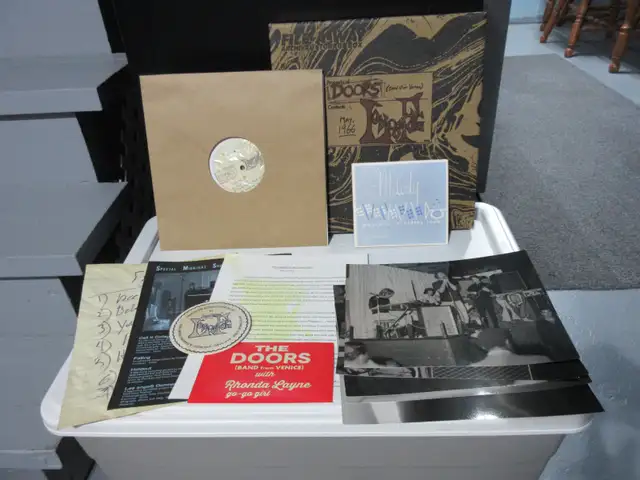 COLLECTION THE DOORS