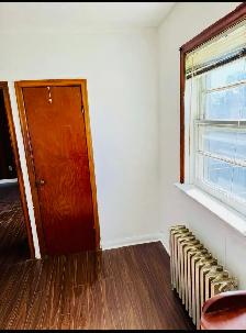One Bedroom Apartment in South Etobicoke - Photo 4