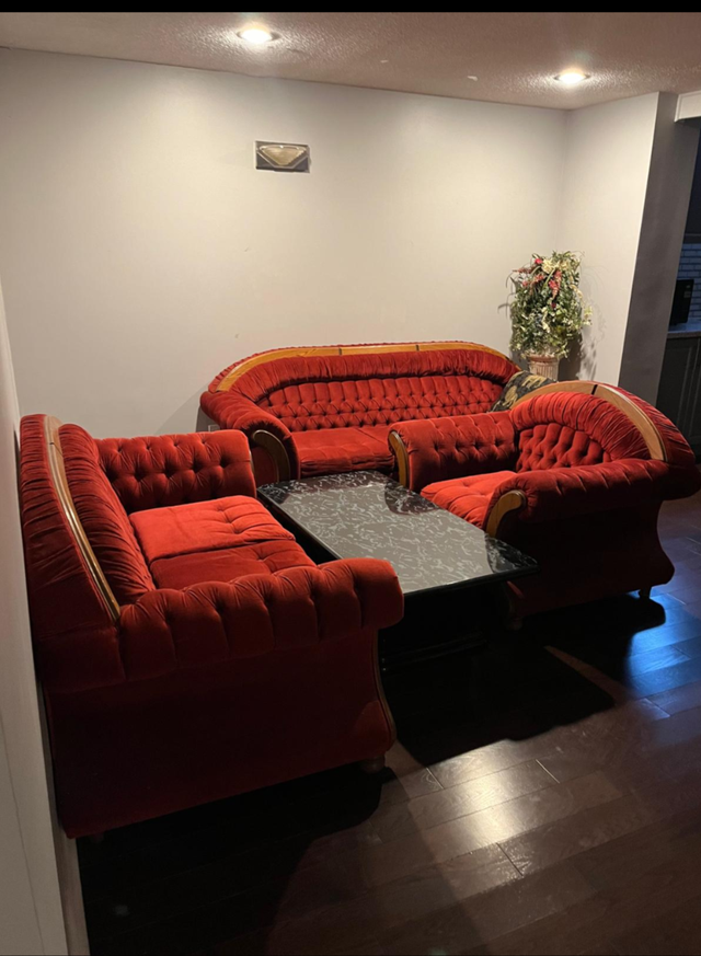 1 bedroom apartment with parking  (Markham and Steeles)