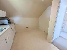 106 Haig St, St. Catharines - 1 Bed   Den Upper Unit - Photo 6