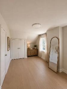 Renovated Farmhouse w 2 Acres – Country Living Near Peterborough - Photo 10