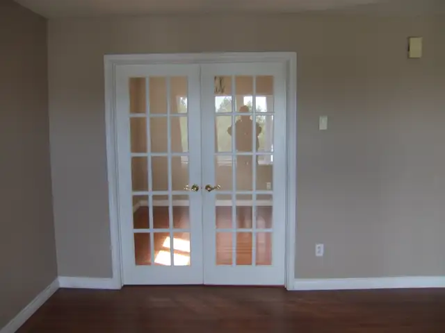 4 bedroom house - heat and light included