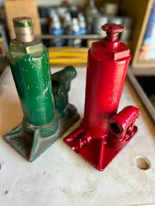 TWO WORKING  3 ton   BOTTLE JACKS