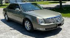 2010 Cadilac - Photo 5