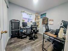 WELL MAINTAINED UPPER UNIT FOR LEASE–FLETCHER'S MEADOW, BRAMPTN - Photo 8