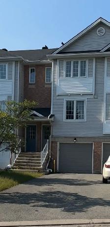 Couple & Female Shared Room Available | Central Ottawa | WiF - Photo 10