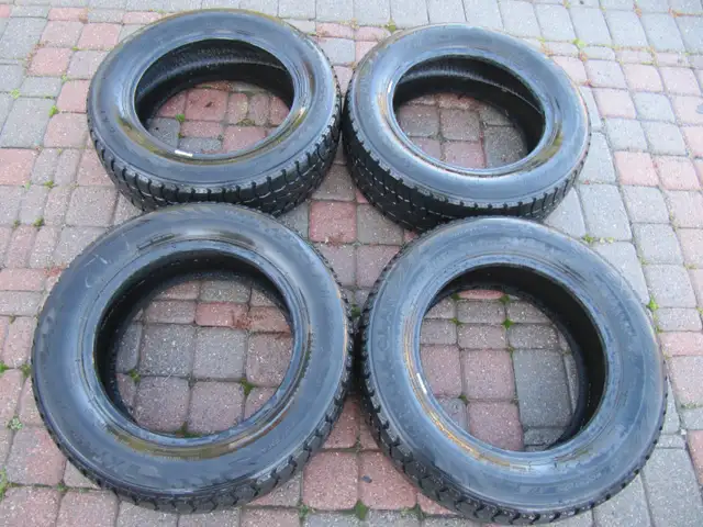 Winter Claw Extreme Grip MX 195/65/R15 91T Set Of Four Tires