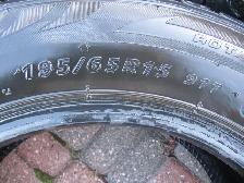 Winter Claw Extreme Grip 195 65 R15 Tires Good Condition - Photo 3
