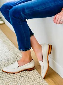 ⭐️NEW⭐️Leather Loafers-womens size 11