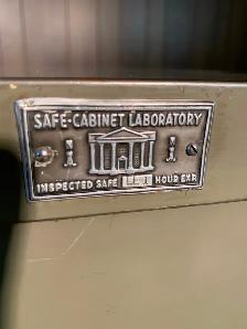 FREE Vintage Remington Rand Commercial Safe – Professional Move - Photo 2
