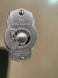 FREE Vintage Remington Rand Commercial Safe – Professional Move - Photo 3