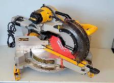 Dewalt 12' Double Bevel Sliding Miter Saw DWS780 (27650096) - Photo 2