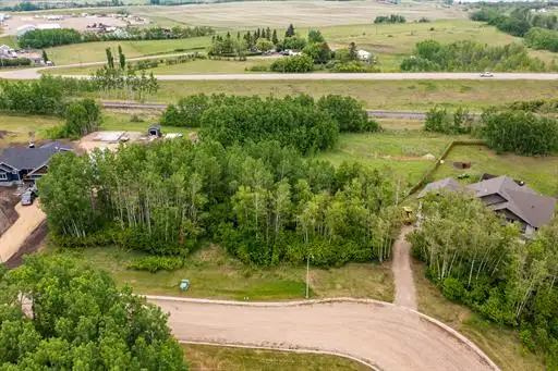 Fully serviced lot 8 in Alix – Ready for your dream home!