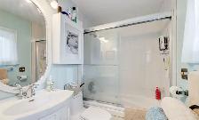 Bright Furnished Room for Rent – Applewood Heights, Mississauga - Photo 4