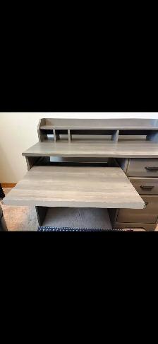 computer desk - Photo 2