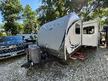 2013 Shadow Cruiser travel trailer - Photo 2