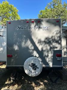 2013 Shadow Cruiser travel trailer - Photo 3