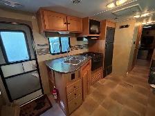 2013 Shadow Cruiser travel trailer - Photo 5