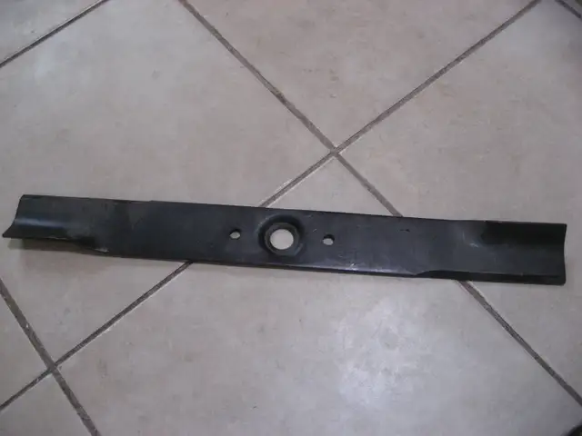 21' Honda mower blade part # 15-2160