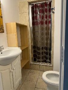 Basement apartment for rent - Photo 6