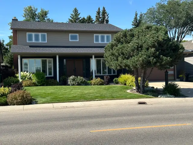 Summer Weeding: $25/hour