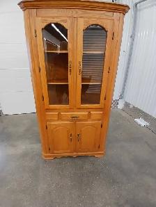 Oak Corner Curio Cabinet - Photo 3