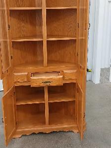 Oak Corner Curio Cabinet - Photo 4