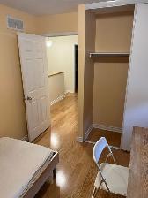 1 JULY - Furnished Room for Female Student - Bank/Walkley - Photo 3