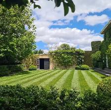 LAWN CUTTING SERVICE – CAMBRIDGE