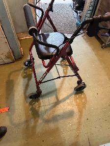 Free Spirit 3 Rollator Walker - Photo 3