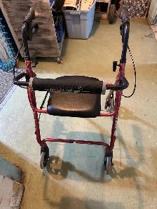 Free Spirit 3 Rollator Walker - Photo 5