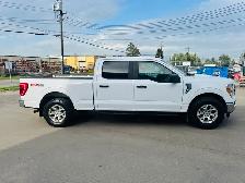 2021 Ford F-150 XLT FX4 CREW CAB 4x4, STD Bed, 3.5L, Clean Carfa - Photo 4