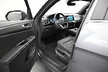 2025 Volkswagen Atlas CROSS SPORT HEATED SEATS | LEATHER | APPLE - Photo 13