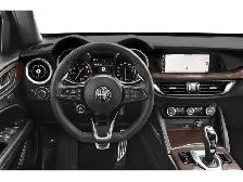 2022 Alfa Romeo Stelvio - Photo 4