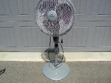 2 FANS! GOOD SOLID Heavy Duty Table Fan or FLOOR FAN ~ $20 & $25 - Photo 4