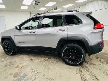 CHEROKEE TRAILHAWK V6 4X4 91,700 km GARANTIE 12mBLUETOOTHCARPL - Photo 10