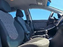 2013 Hyundai Accent Hatchback GLS GREAT FIRST MANUAL CAR - Photo 23