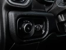 2019 Ram 2500 TRADESMAN PKG| 4x4 |CREW CAB|CLEAN CARFAX|BACKUP|L - Photo 12