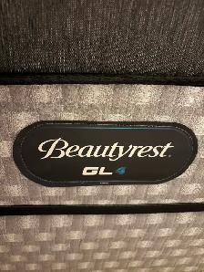 Beautyrest GL4 Mattress and matching Boxspring - Photo 2