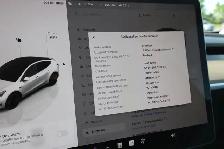 2022 Tesla Model Y - Photo 17