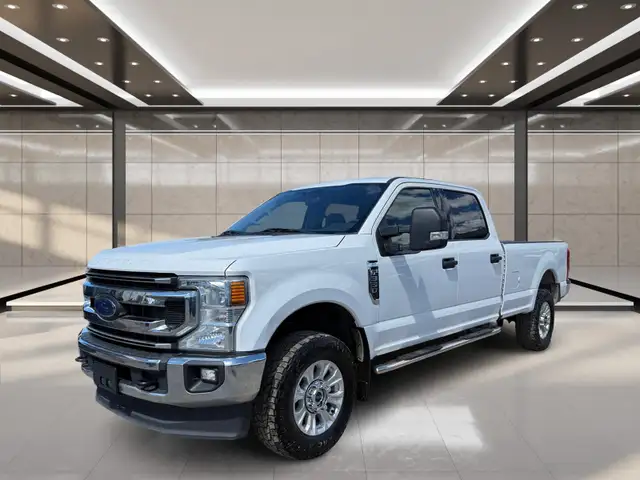 2022 Ford Super Duty F-350 SRW XLT 4WD Crew Cab 8' Box