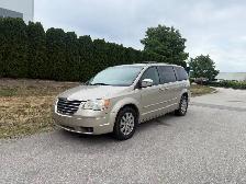 2009 Chrysler Town & Country 4dr Wgn Touring