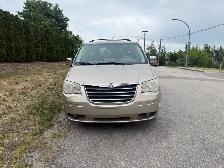 2009 Chrysler Town & Country 4dr Wgn Touring - Photo 5
