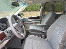 2009 Chrysler Town & Country 4dr Wgn Touring - Photo 8