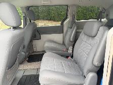2009 Chrysler Town & Country 4dr Wgn Touring - Photo 9