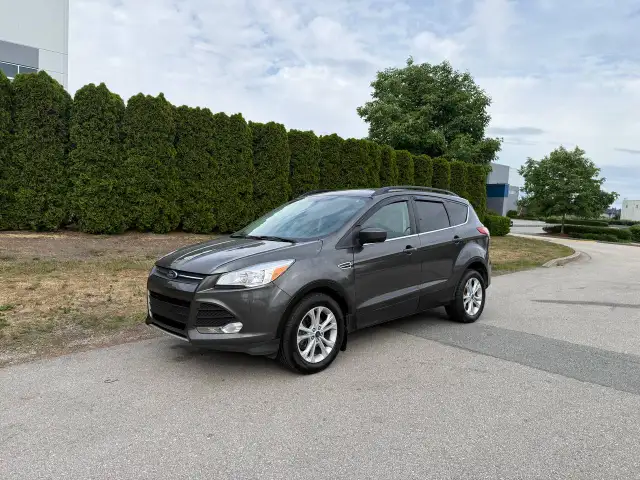 2016 Ford Escape SE 4WD AUTO A/C LOCAL BC 194,000KM