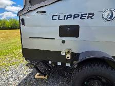 2023 CLIPPER 9.0 TD ONLY WEIGHS 1350 LBS - Photo 10