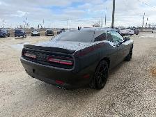 2018 Dodge Challenger SXT - Photo 4